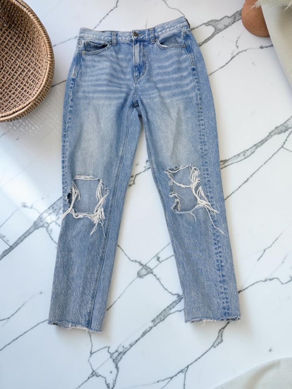 American Eagle Distressed Mom Jeans Women's Size 4 Raw Hem - Picture 5 of 11